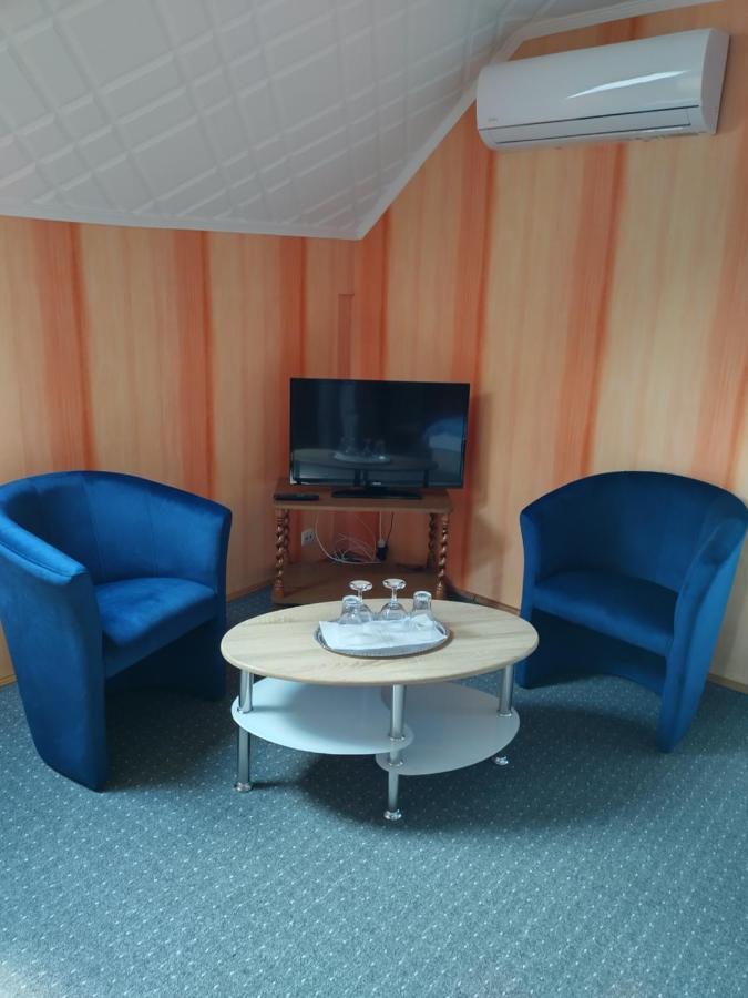 Ferienwohnung Ibolya Apartman Badacsony Exterior foto
