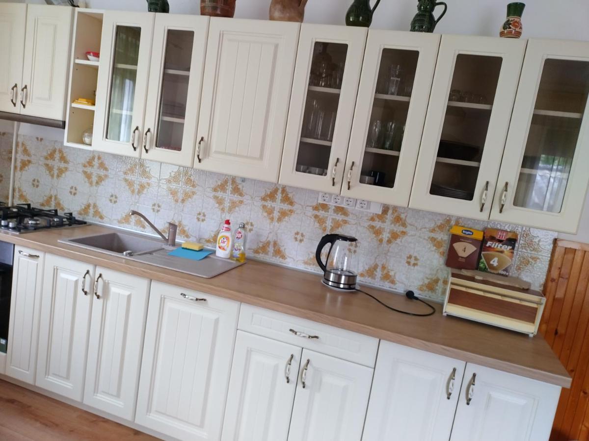 Ferienwohnung Ibolya Apartman Badacsony Exterior foto