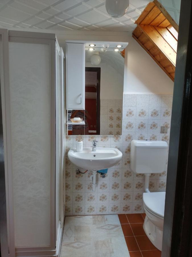 Ferienwohnung Ibolya Apartman Badacsony Exterior foto